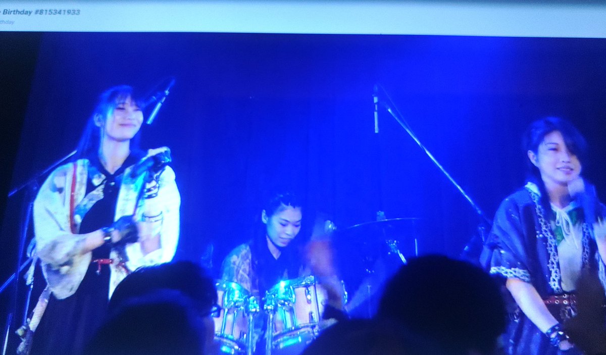 madbear369's tweet photo. アーカイブでRAIDENのライブを見た。Risky MelodyのDr. ayaeの生誕祭に出演で、本グループはバンド編成での出演で、演奏隊はそのRisky Melodyだった。やはり、豪華で見映えする程のqualityだ‼️Energishなstageに、和をかけるようだ。
https://t.co/SzJyosRhz9
#RAIDEN #BESTDAYEVER2025 #ayaeBD https://t.co/8eqoYtHwmt
