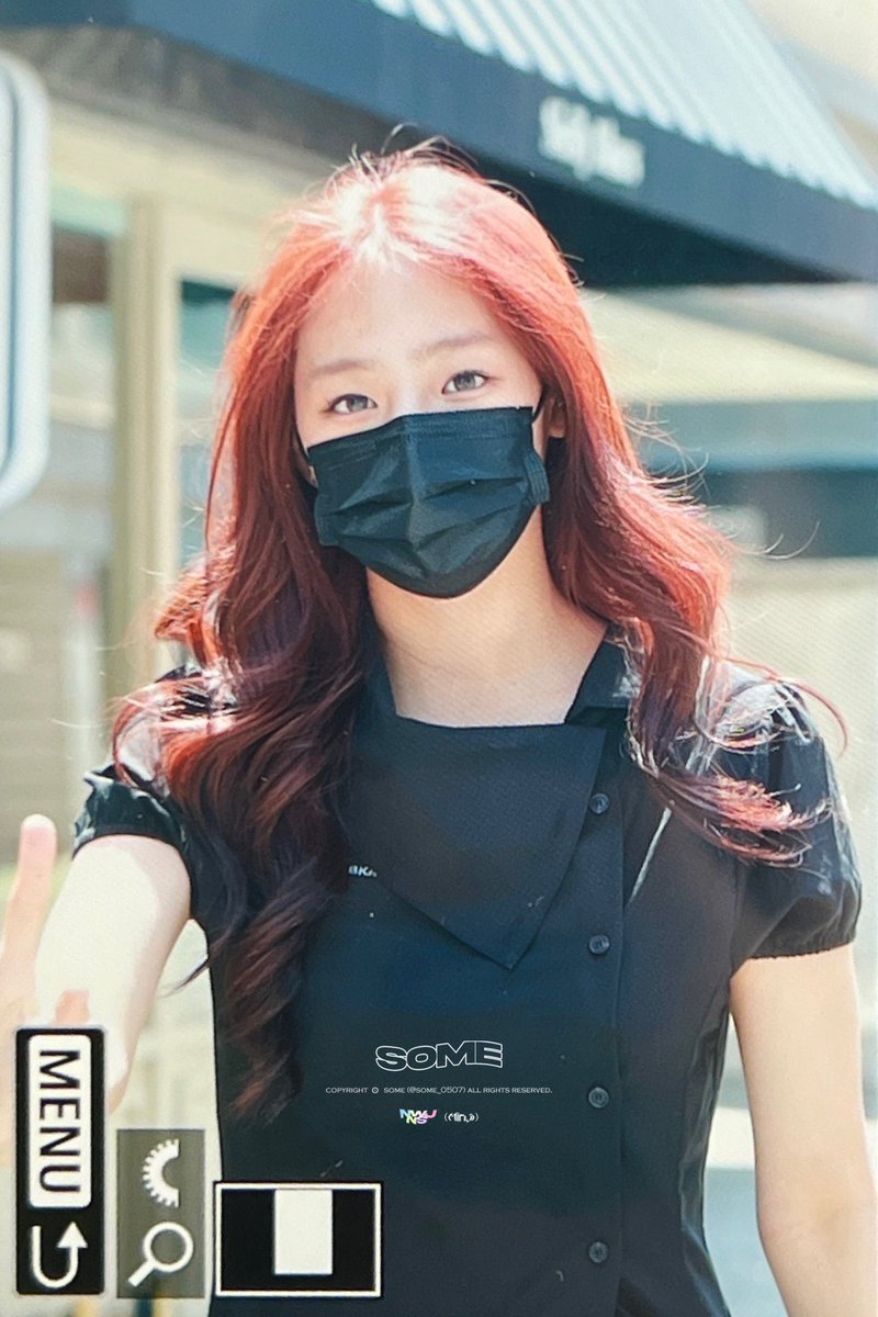 newjeans_loop's tweet photo. Kim Minji red hair 

250507

#민지 #Minji https://t.co/bcXY5Yz3Eg