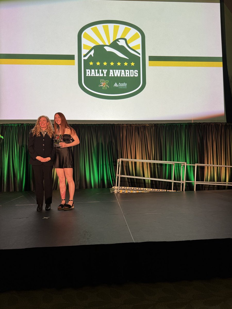 UVMPattyPrelock's tweet image. Women’s basketball had several recognitions this evening as we celebrated the Rally Awards @uvmvermont @UVMwbb @UVMathletics