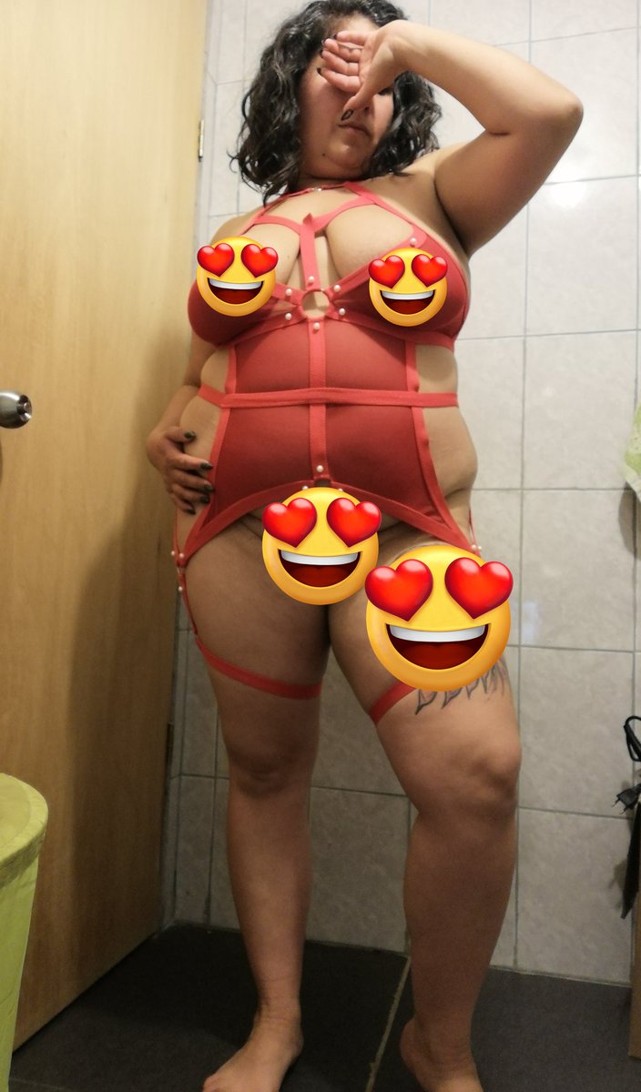 Cuando no tienes dinero para el regalo, y tienes que ser el regalo 🤭
Feliz cumpleaños amor <a href="/PabloIFB06/">Ivan Farias</a>