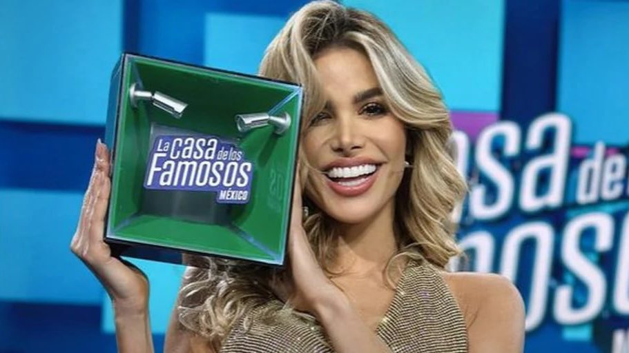 ¡NUEVA APUESTA!

Fuertes rumores dentro y fuera de Televisa, afirman que Marie Claire Bell será conductora en la nueva temporada de #LCDLFMX. ¿Sustituye a Odalys Ramírez en las galas semanales? ¿Se queda con el puesto de Cecilia Galeano en las pre y post galas de VIX?