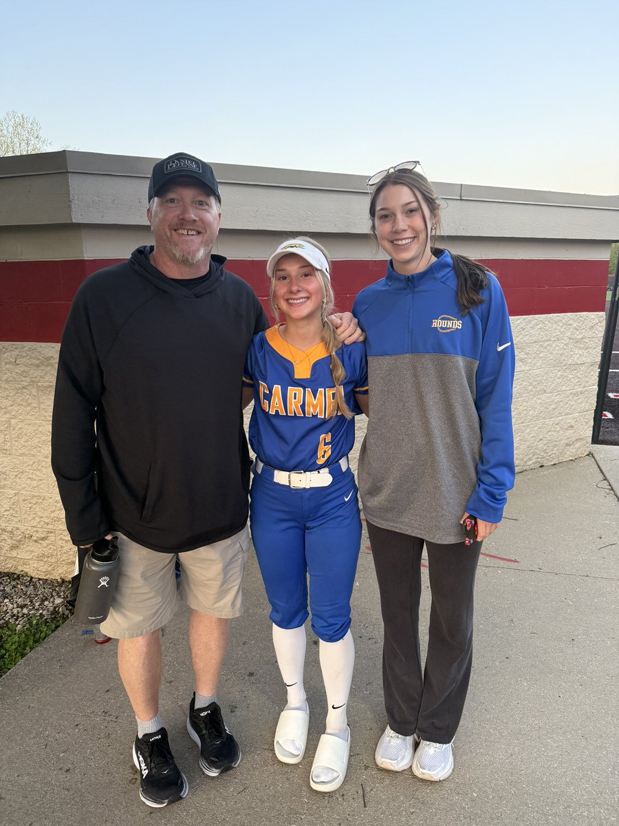 IN Magic Gold-Rudd/Coffel (@inmagicgoldsb) on Twitter photo I got to see <a href="/sarah_c_goddard/">sarah goddard</a> tonight at her sisters <a href="/EllieGoddard27/">Ellie Goddard</a> softball game! Made my day! I got to see <a href="/sarah_c_goddard/">sarah goddard</a> tonight at her sisters <a href="/EllieGoddard27/">Ellie Goddard</a> softball game! Made my day!