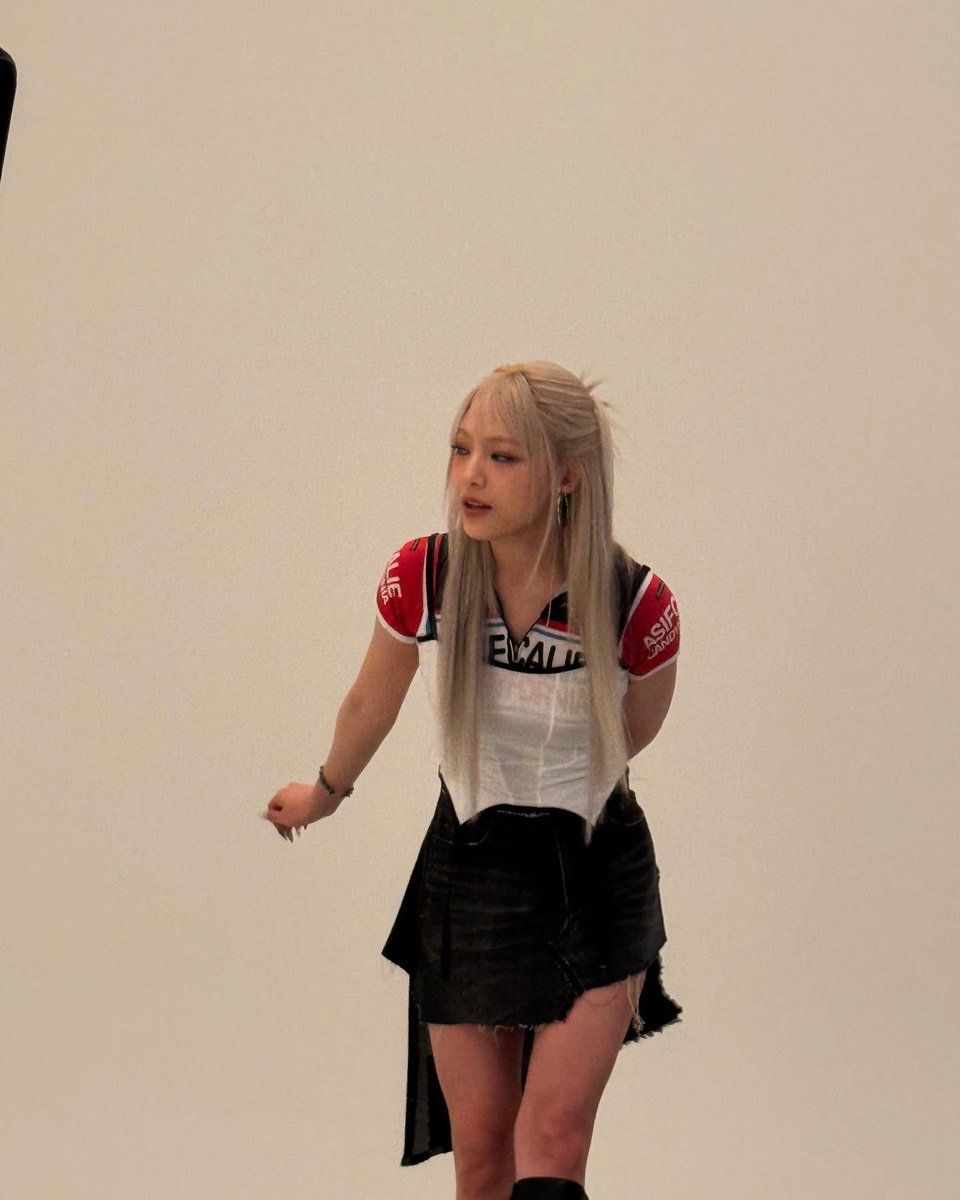 billliemsa's tweet photo. 250506 Instagram Update [4/13]

a_us_noom: 🫧🖤🧸

🎧 Colde - Toxic Love (feat. WOODZ, DeVita, JEY)
#MOONSUA #문수아 
#Billlie #빌리 @Billlieofficial https://t.co/3SyRzVpt8d