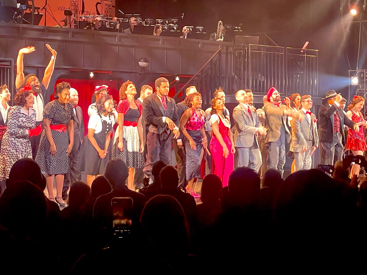 Great Play This Evening <a href="/NYCityCenter/">NEW YORK CITY CENTER</a> Very Funny Thank you #sharonQuinn #NYC