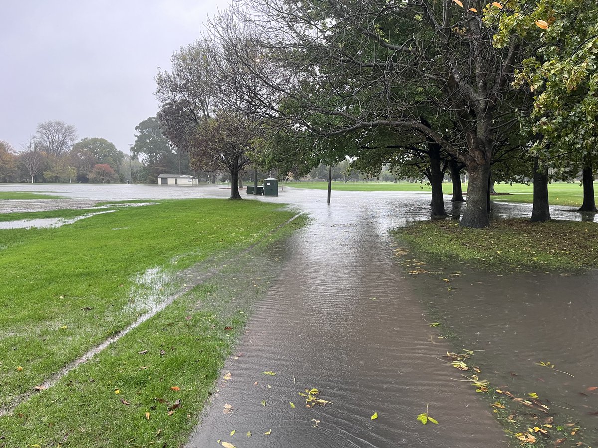 LoganGBrunner's tweet photo. Nice to hear about systems like the Te Kuru stormwater facility that do help counter flooding since we're experiencing more intense storms. Ōtautahi Christchurch had around 140 mm of flooding over 2.5 days with flooding throughout the city.
https://t.co/haT0DUEBmZ https://t.co/u3nwR5qqyz