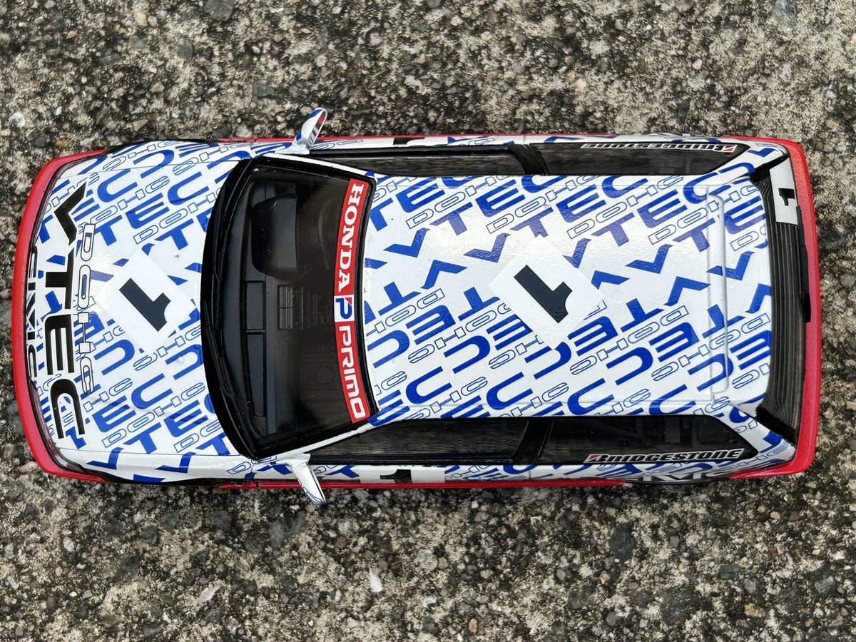 Tomonorim205's tweet photo. #CustomizedEF
ハセガワEF9をベースにBEEMAXのGr.A用ダッシュとロールケージを移植して中嶋悟選手がテストドライブしたN1仕様のEF9を製作しました!
ホイールは #Factory141 製のMR5タイプ
デカールはS.Kデカールです。
タイヤはキット付属の14インチです。 https://t.co/x0Q7kiUbmS
