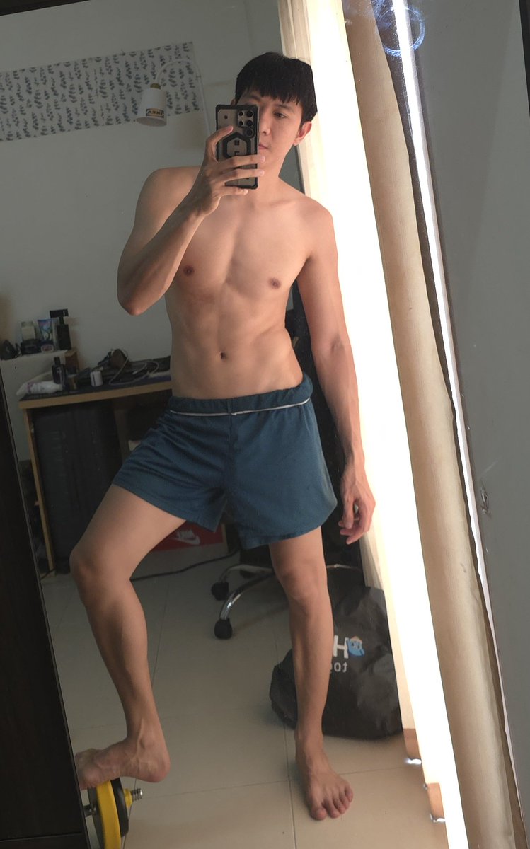 คือหุ่นเท่านี้แหละ ที่อยากได้ อยากให้มันเป็นแบบนี้ตลอดไป ไม่อยากตัวใหญ่หรือเล็กไปกว่านี้แล้ววว 🫠🫠