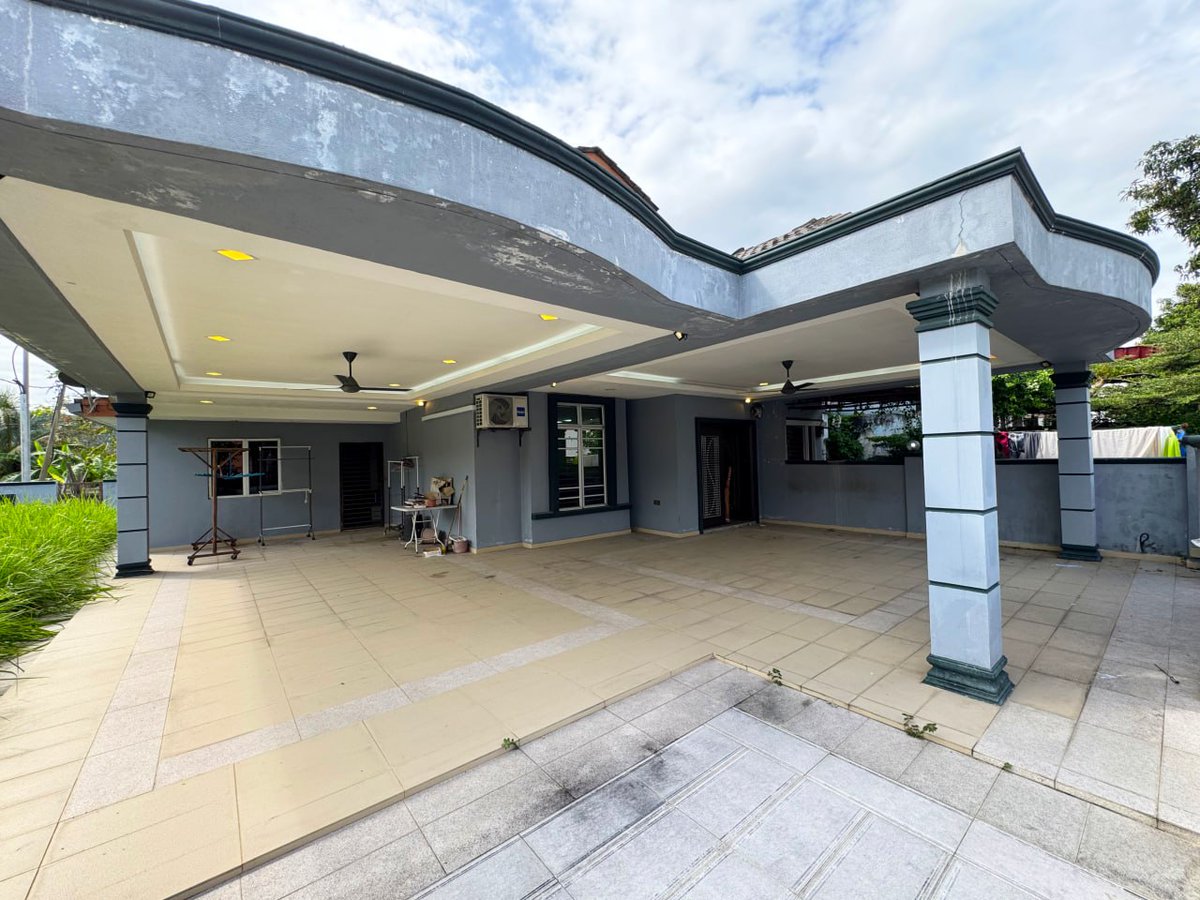 chombias's tweet photo. 2 Storey Corner Lot Terrace @ Jalan Telipot, Bukit Sentosa, Rawang

Facing Open
Walking Distance to Surau

===================
Asking Price: RM 420,000
=================== https://t.co/tpKE65pm9p