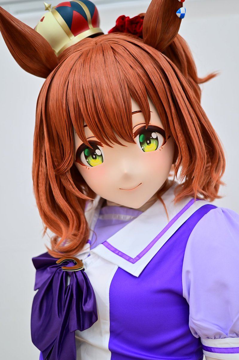 「アストンマーチャンです。アストンマーチャン。……ふふ～、覚えていてくださいね？」

同じく #kig_doll2 でウルトラスーパーマスコットのアストンマーチャンも辻󠄀お披露目してました
お面:<a href="/FACTORYRINS/">RINS</a> 
Special thx：<a href="/satoken1031/">さとけん</a>  、 <a href="/flapper_alice/">有明アリス</a>