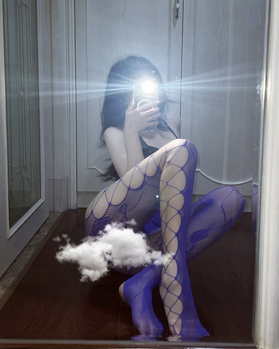 有点想射，生活逼太紧了