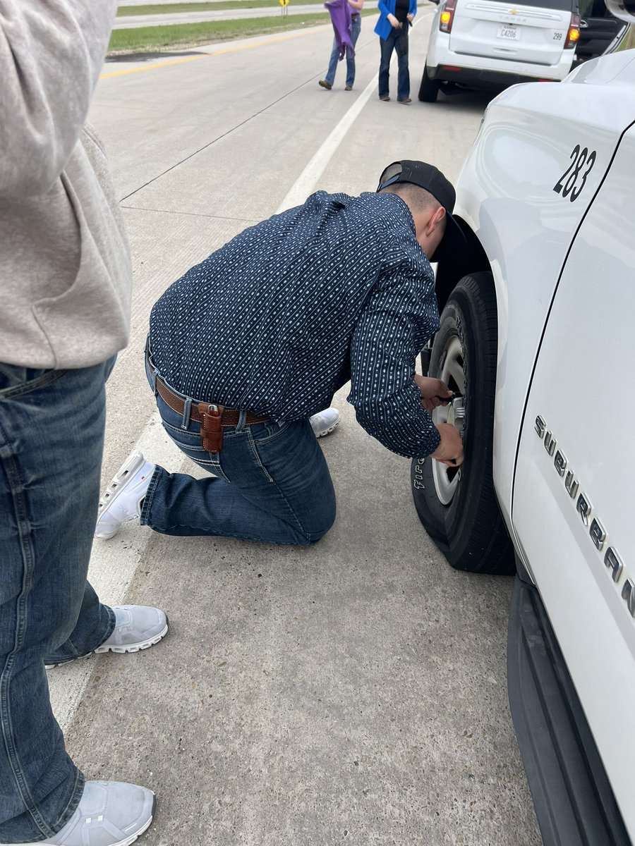 When you blow a tire 200 miles from home, the best travel companions is your Ag Mech team!!! Let’s be clear, I CAN change a tire, but my boys jumped in, and the only thing I could do is watch! I 💙💛 my kids!! #GoBuffs