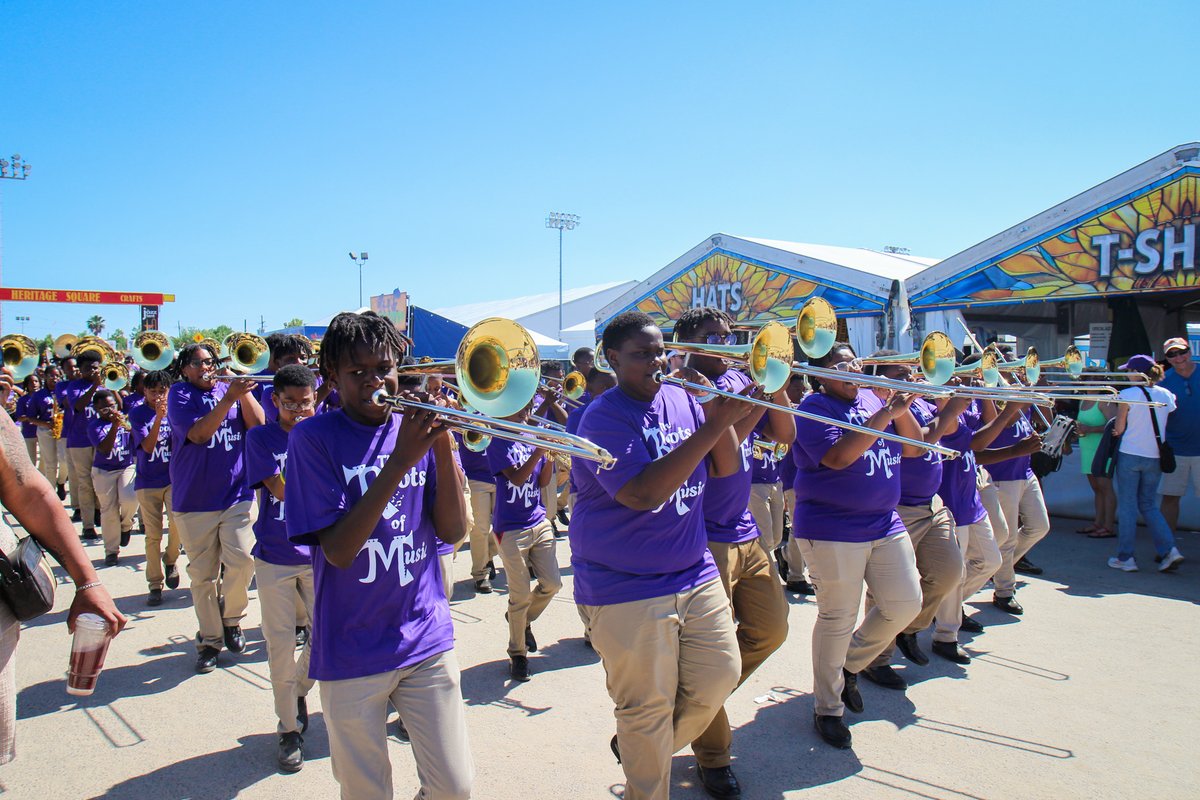 Without donations from people like you, our students wouldn't have the same opportunities to do what they love- play! From instruments to uniforms to meals, our programming works to provide for our students and it's all thanks to the generosity of donors.  givenola.org/organization/t…