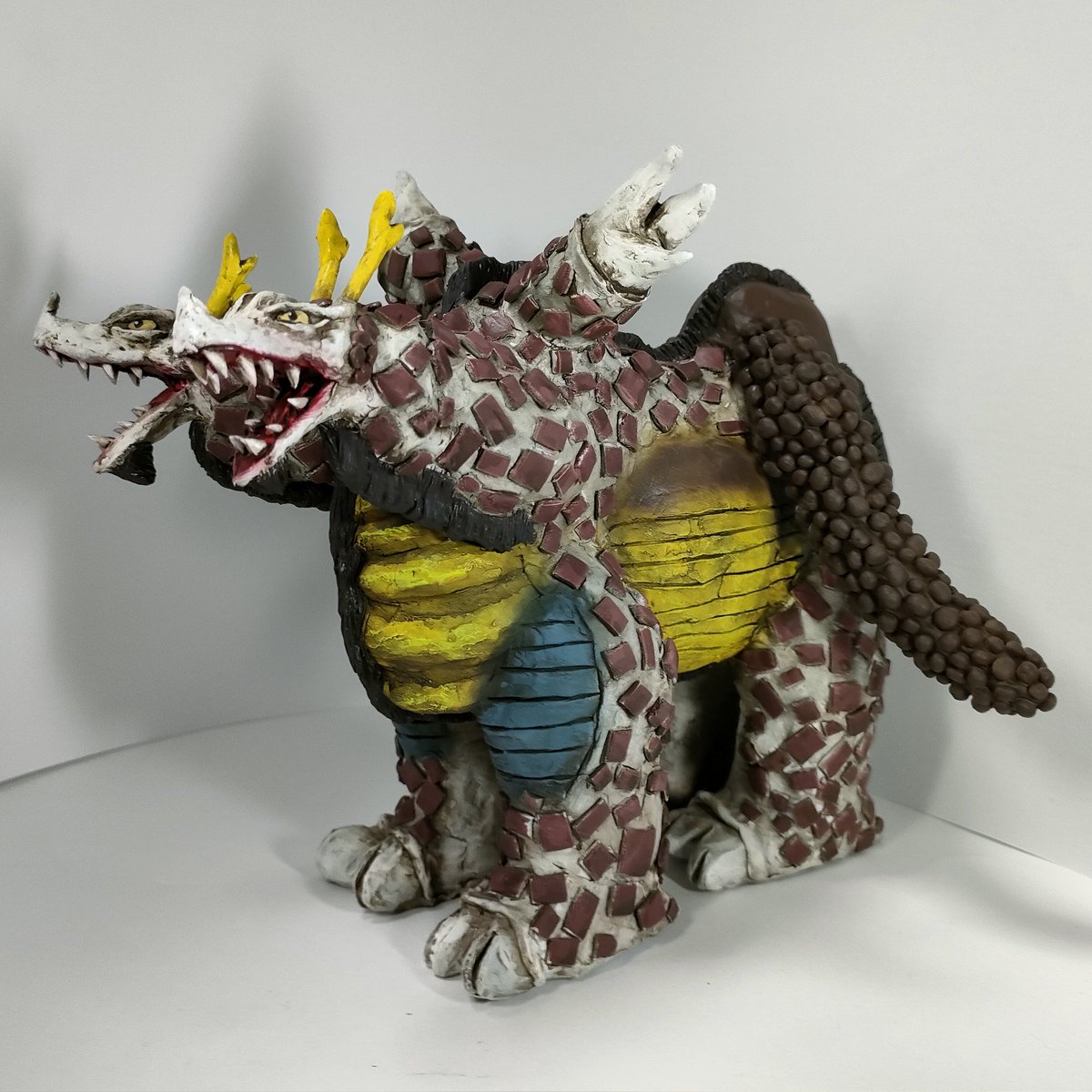 ミラーマンより巨大双頭怪獣ペアモンスキングを作りました。初のフル