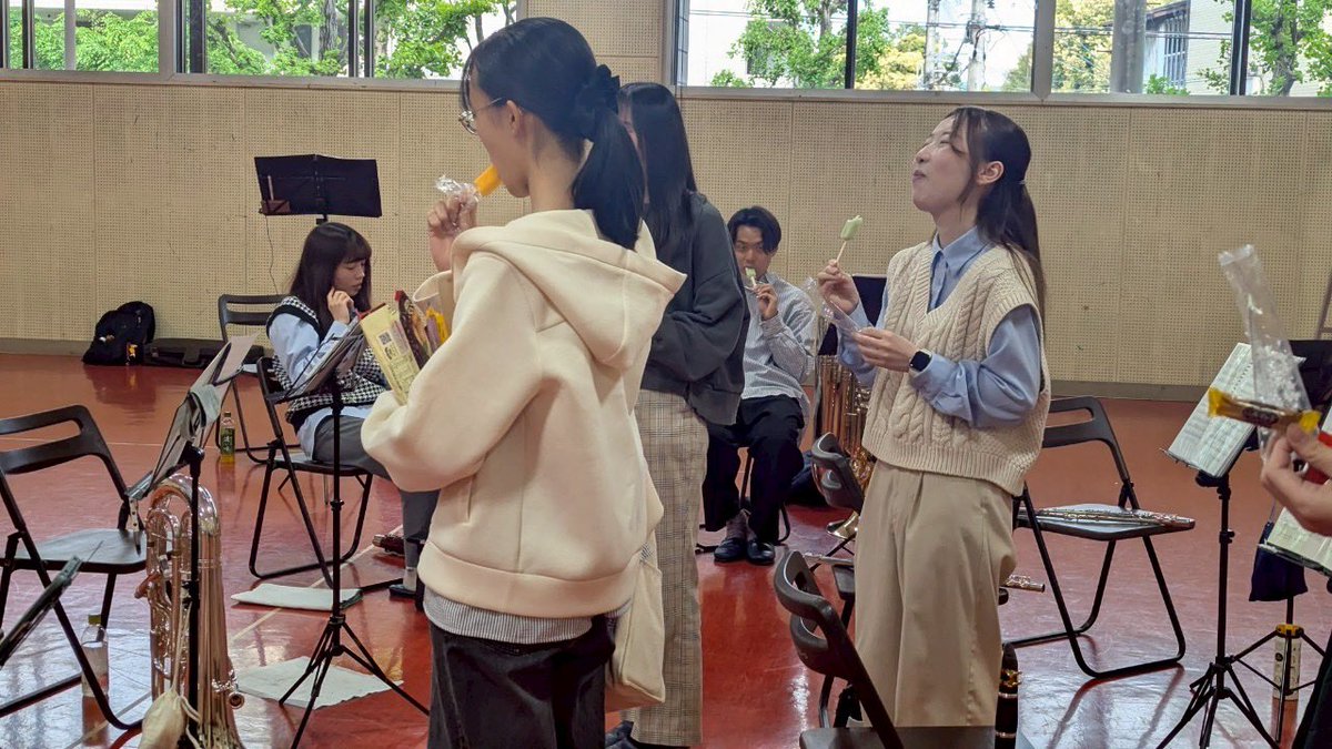 kyosuiphoto's tweet photo. #京合2025

ゴールデンウィーク4日目！！！
この日も1部・2部練習です！

休憩しつつ、楽しくわいわいやってます！

本番まであとすこし！ https://t.co/ZlBRaaelSj
