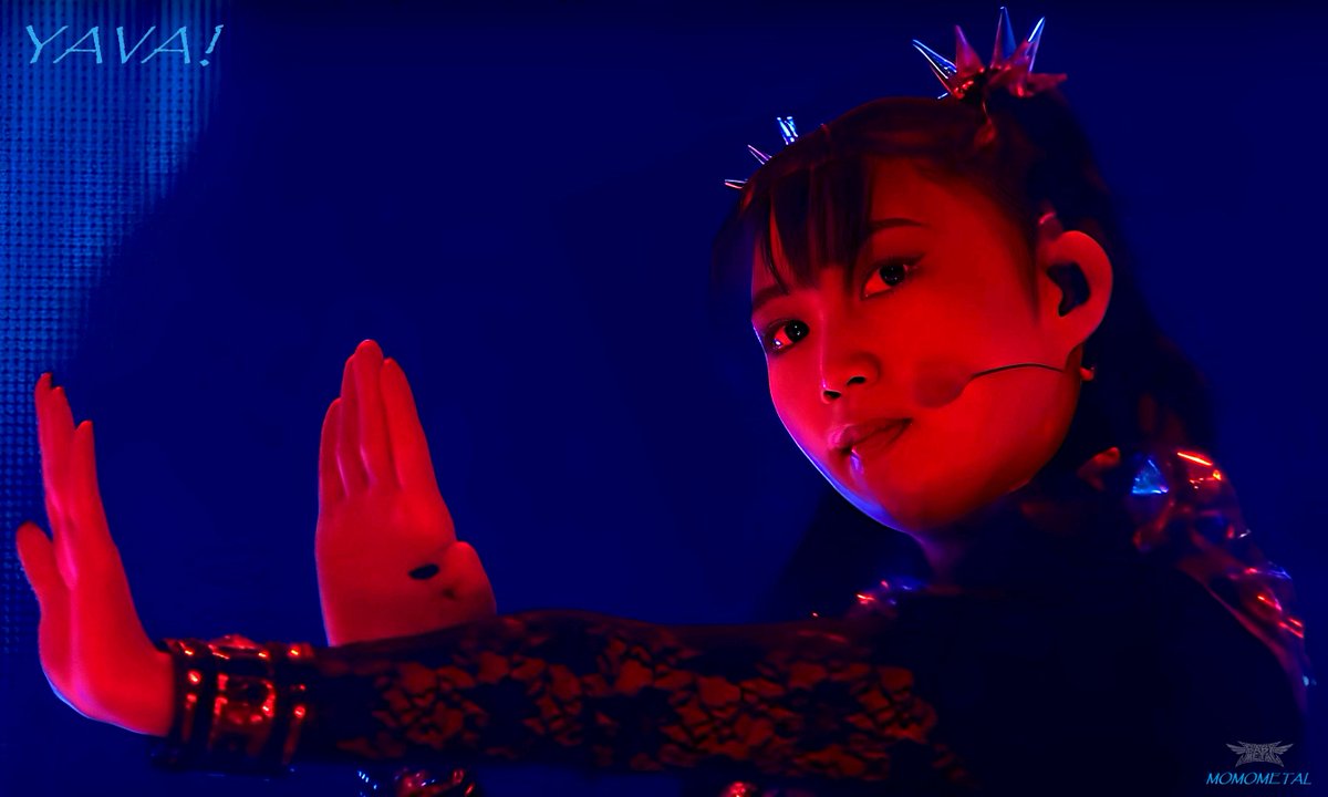 TENtenkomomo5's tweet photo. #BABYMETAL #LegendMM
#Gimmechocolate!! #YAVA! #DokiDokiMorning
#MOMOMETAL

１これほんとに ももめとぅ？
２ちょっとこわい ももめとぅ
３加工しすぎた ももめとぅ 画像

しかし　１０日から始まるツアーのグッズ発表なし
わかります　メイトの財布事情に配慮して販売やめるんですね https://t.co/djNoQA6Oqp