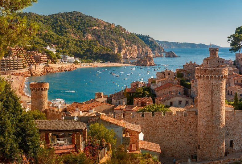 DMU Made (@dmumade) on Twitter photo Current <a href="/dmuleicester/">dmuleicester</a> students have the opportunity to learn about freelancing and entrepreneurship in the Creative Industries in Costa Brava, Spain, thanks to <a href="/DMUglobal/">DMU Global</a> and DMU Made.
Apply now at dmuglobal.com/Opportunities/… Current <a href="/dmuleicester/">dmuleicester</a> students have the opportunity to learn about freelancing and entrepreneurship in the Creative Industries in Costa Brava, Spain, thanks to <a href="/DMUglobal/">DMU Global</a> and DMU Made.
Apply now at dmuglobal.com/Opportunities/…