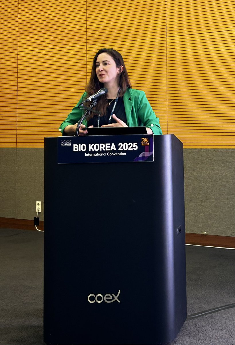 ChoLab_Synapse's tweet image. Dr Sarah Marzi gave an exciting presentation at #BioKorea2025, "Using epigenetics to understand how different brain cells malfunction in Importance of Epigenetics #AlzheimersDisease. @KingsIoPPN @UKDRI @KingsCollegeLon @adpdnet