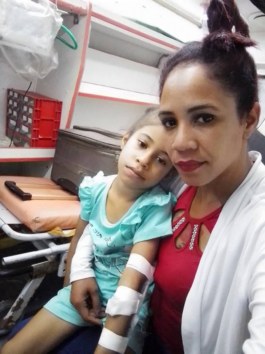 ‼️ DENUNCIA PÚBLICA ‼️

Mi nombre es Neldis Maceo Cabrera y hoy decido alzar la voz porque ya basta de abusos e indiferencia. Fui trabajadora del sector de educación durante casi 12 años, sirviendo a mi país con honestidad y sacrificio. Pero por motivos ajenos a mi voluntad tuve