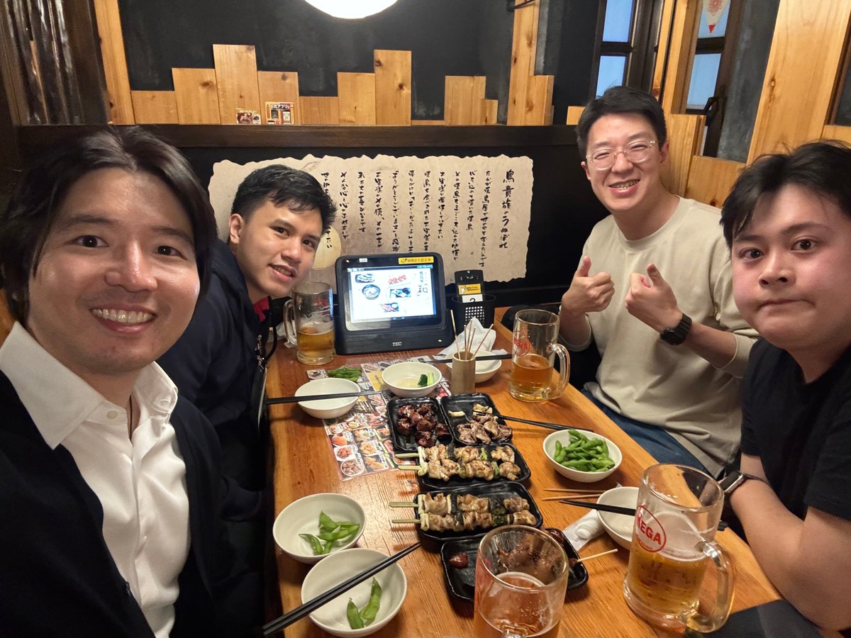 sketchlabkaist's tweet image. On Apr 28-May 1, Joon Hyub, Seung-Jun, and Siripon were in Yokohama, Japan, presenting two exciting LBWs on robot and car design at #CHI2025 🌸🤖🚗! See more: sketch.kaist.ac.kr/publications/2… sketch.kaist.ac.kr/publications/2…