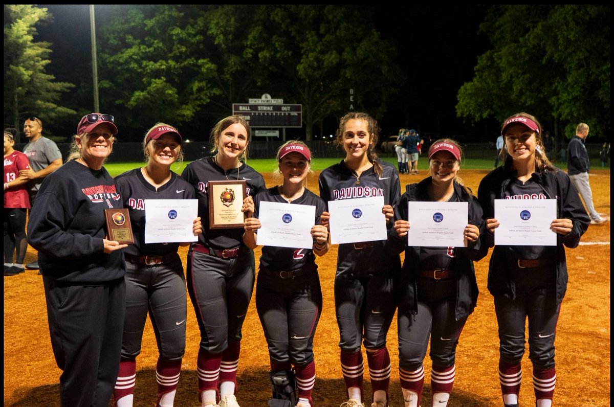 All-district awards:
•Senior Annalee Boner •Senior Abby Elks
•Senior Brooklyn Rader •Senior Parker Weakley •Senior Abigail Roberson •District MVP Junior Amelia Richardson

Coach of the Year: 
•Coach Stacy Swinea

Regional Award:
•Junior Amelia Richardson