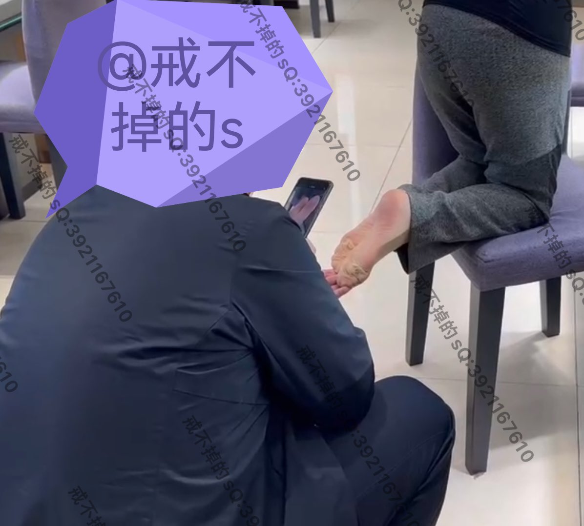 #专柜丝袜 #柜姐丝袜 #专柜收丝 

认真拍照摸柜姐丝脚的戒不掉的S

柜姐协助拍照 https://t.co/FgMmN04dSk