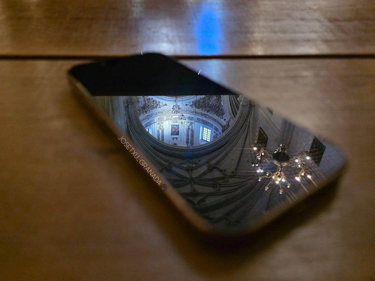 Es tiempo de Cónclave  //   コンクラーベの時間です