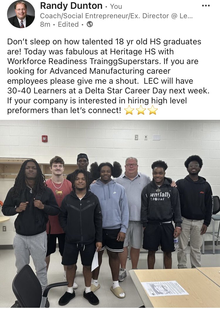 This crew is ready! #LetsGo2Work 🚀💯
