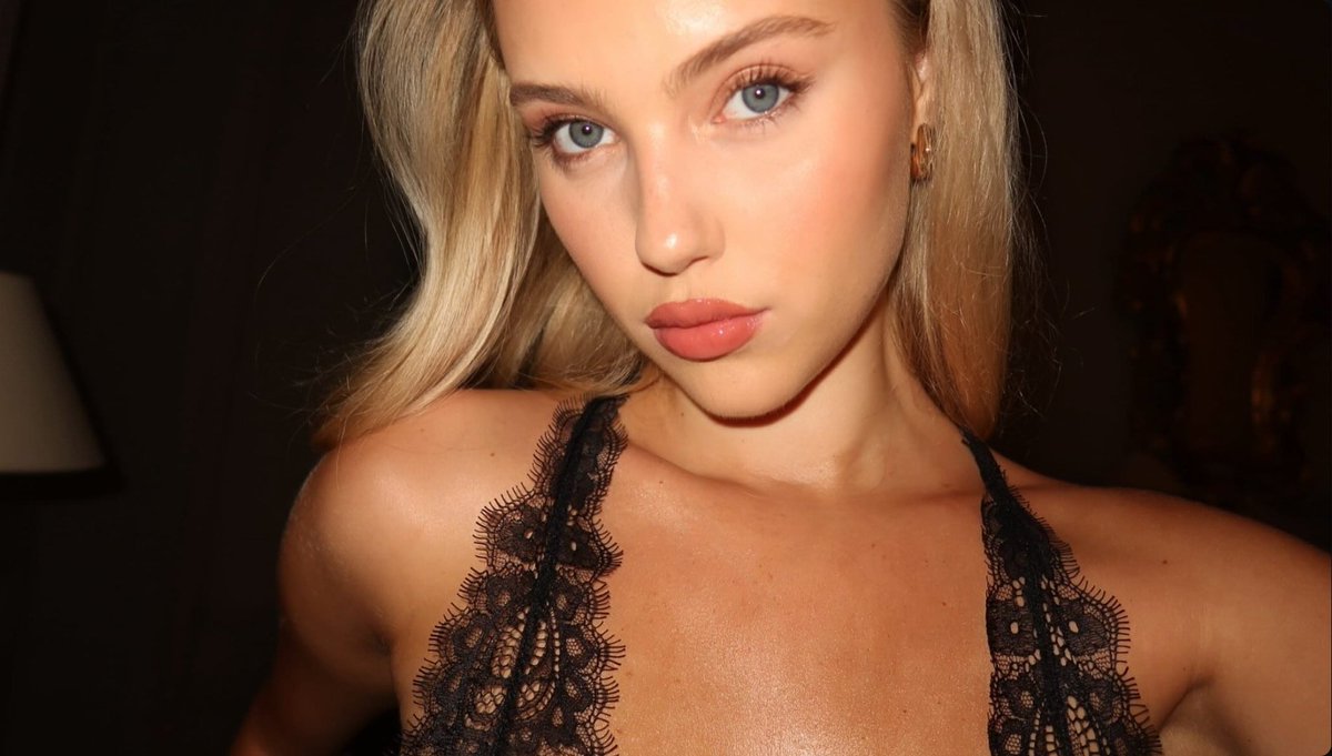 annie (@annieshrr) on Twitter photo 