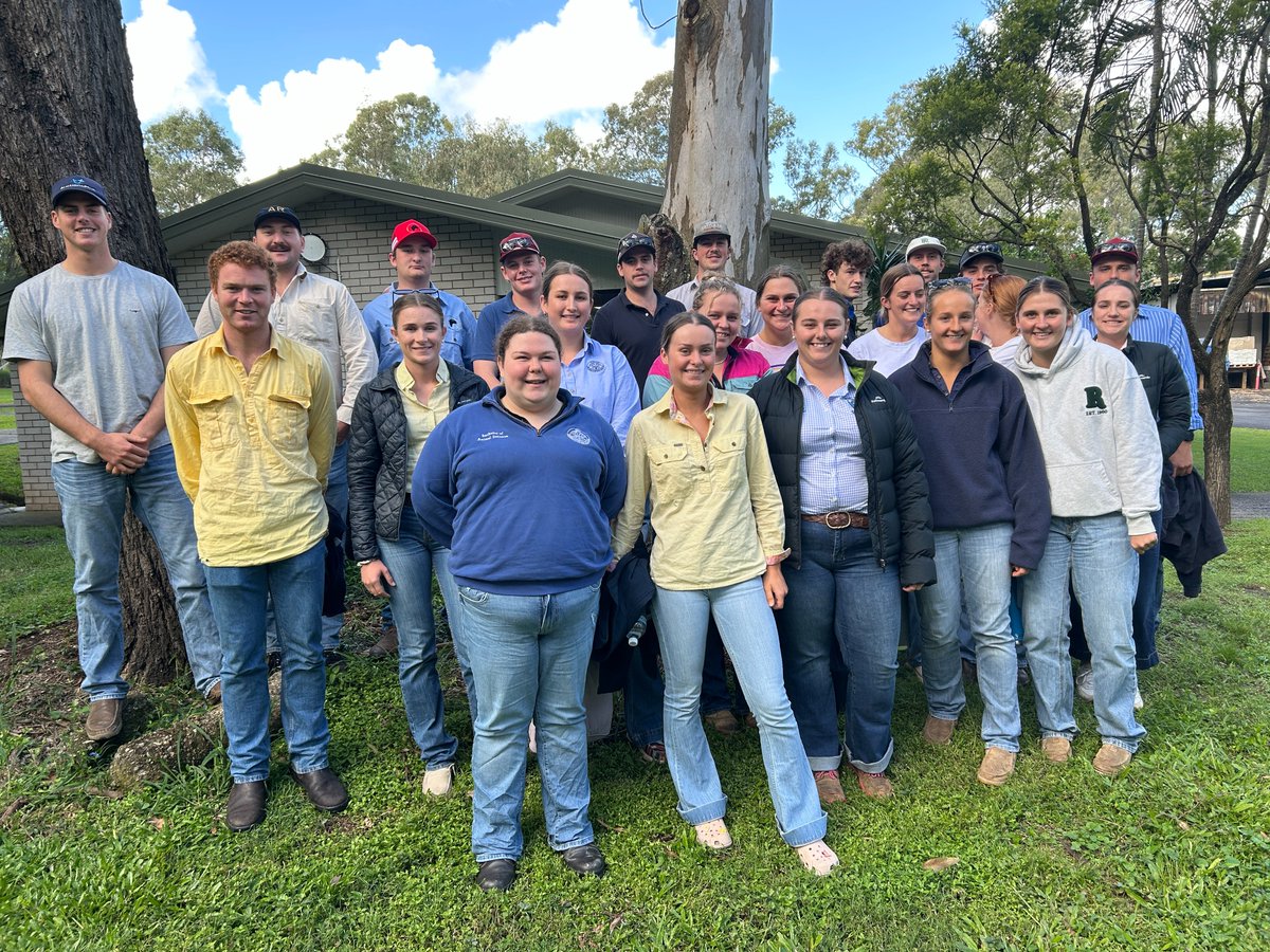 University of New England students let rip with brilliant business ideas at their biannual pitchfest at our HQ yesterday. Read about collagen-based bandages, fertiliser made from paunch contents, using UV light to sterilise knives and so much more here ... accbeef.net.au/hosting-studen…