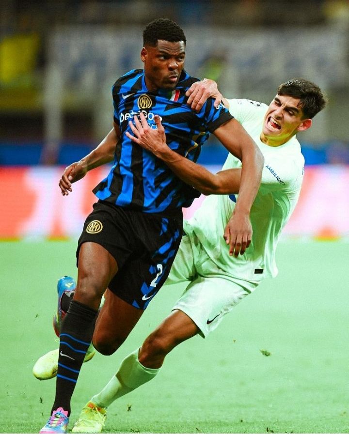 Vickybasse's tweet image. Dumfries fgipffhvcddfllw