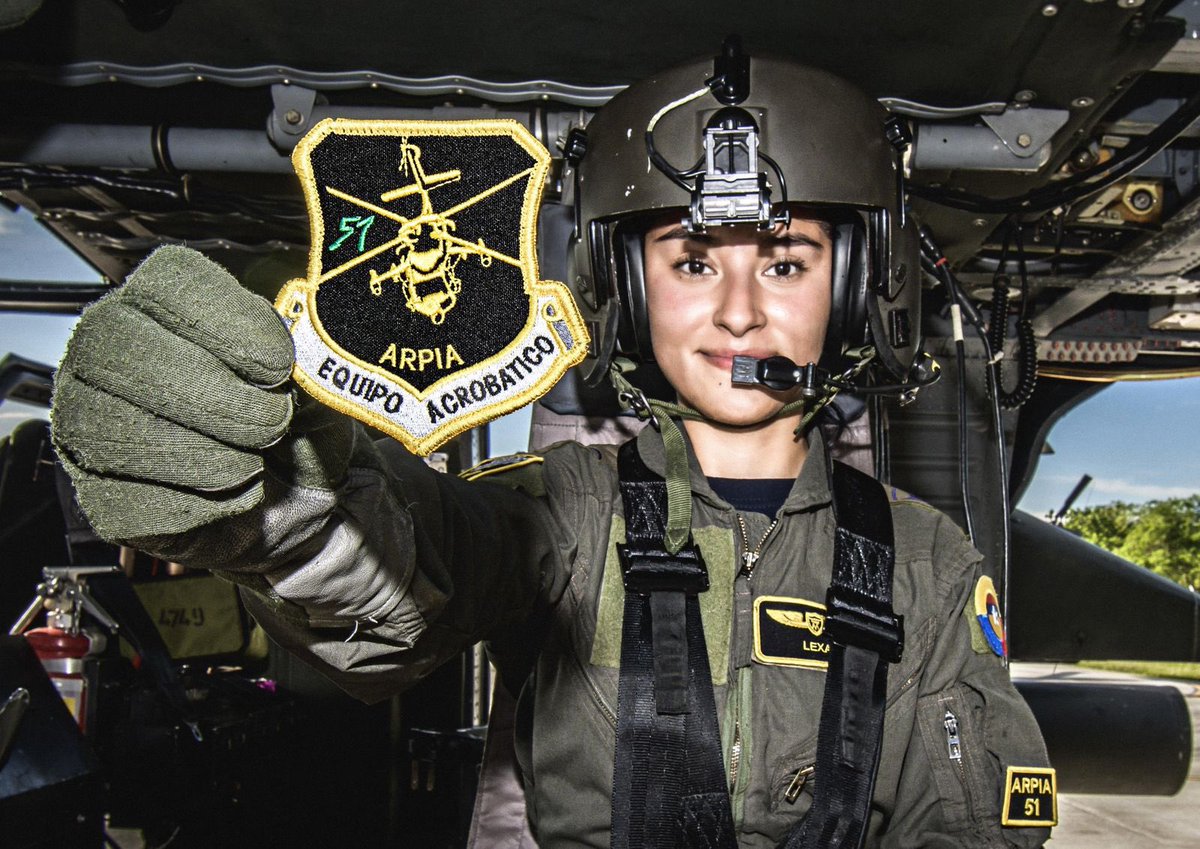 PedroSanchezCol's tweet image. Gratitud a quienes valoran el compromiso y sacrificio supremo de nuestros héroes y heroínas que visten uniforme para proteger la vida de cada colombiano.

Nada quebranta nuestro espíritu de lucha. Juramos defender nuestra patria, y en este juramento late la esperanza, el valor y…