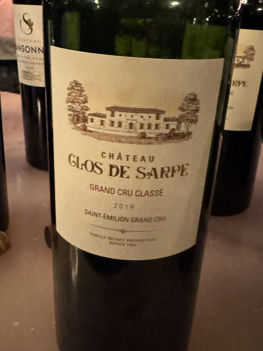 Dos de los vinos que más éxito tuvieron el pasado lunes catando los Grand Crus de Saint-Emilion. 2012 y 2019 dos de mis favoritos en mi tamaño favorito😜😋🍷