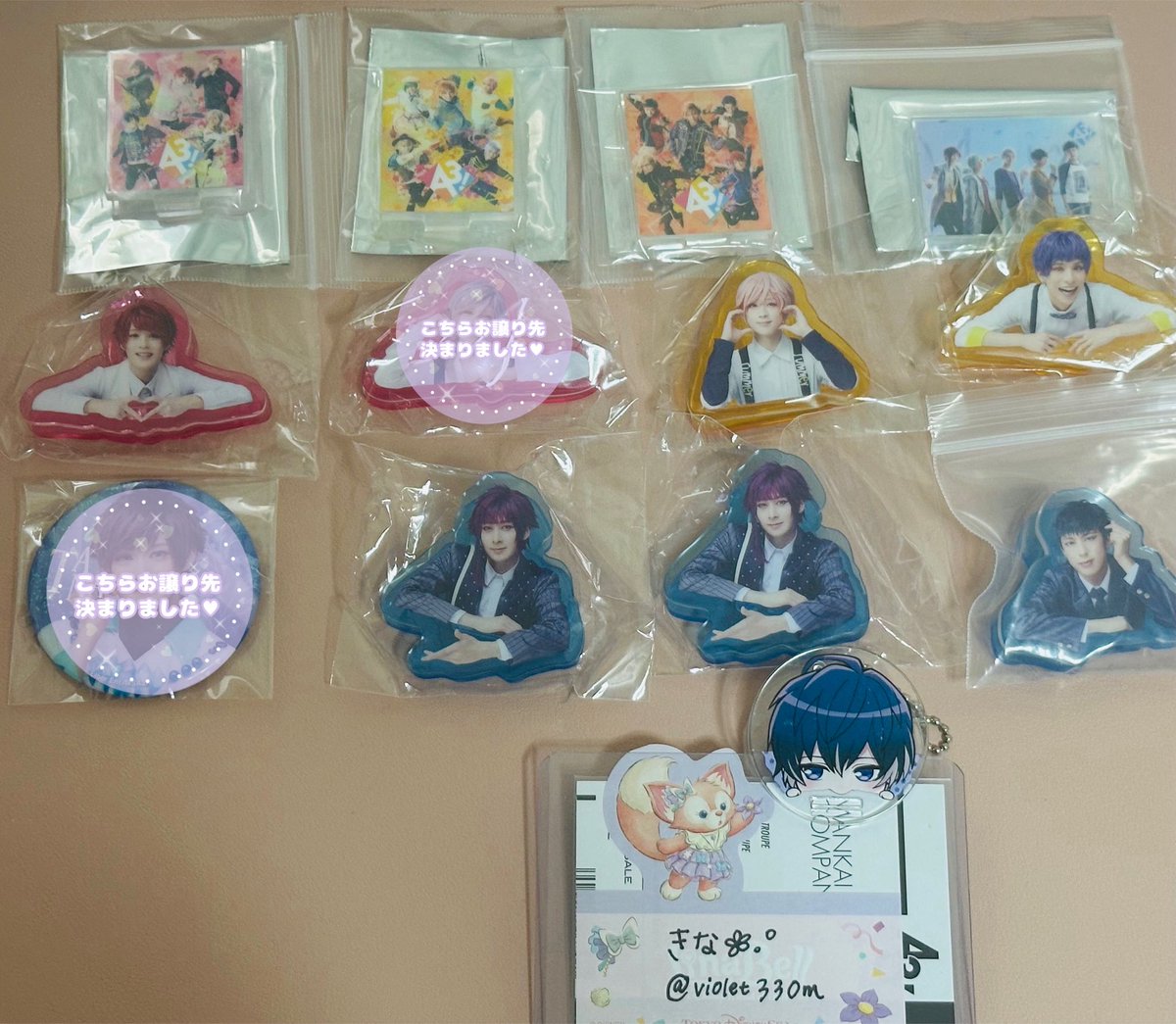 violet330m's tweet photo. 【交換】エーステ グッズ ACT3 2025ランダムブロマイド ランブロ 悪魔 クロウ伝 ラスプラ 満開公演 クリップ アクスタ

譲:咲也 綴 天馬 椋 九門 ★万里 臣 紬 丞 誉

求: 真澄  太一 千景(アクスタ1)＜定価

・詳細はツリー参照ください
・★は同種千景と交換のみ
・おまとめ優先
・本日現地にて交換 https://t.co/3BpSf9GuPf