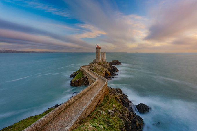 Gsterre's tweet image. Superbe vue du #Phare du Petit Minou en rade de Brest merci @alinag2002 #Finistère #Bretagne #BaladeSympa #MagnifiqueFrance