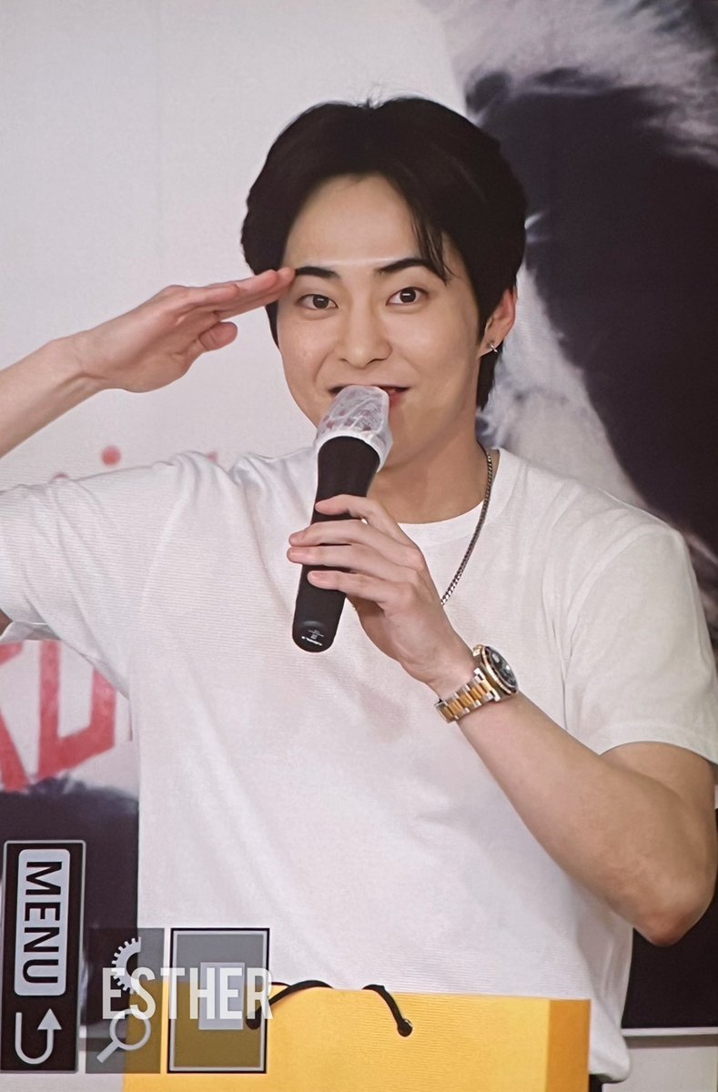 다음 작품 힌트였으면 좋겠다 🙊