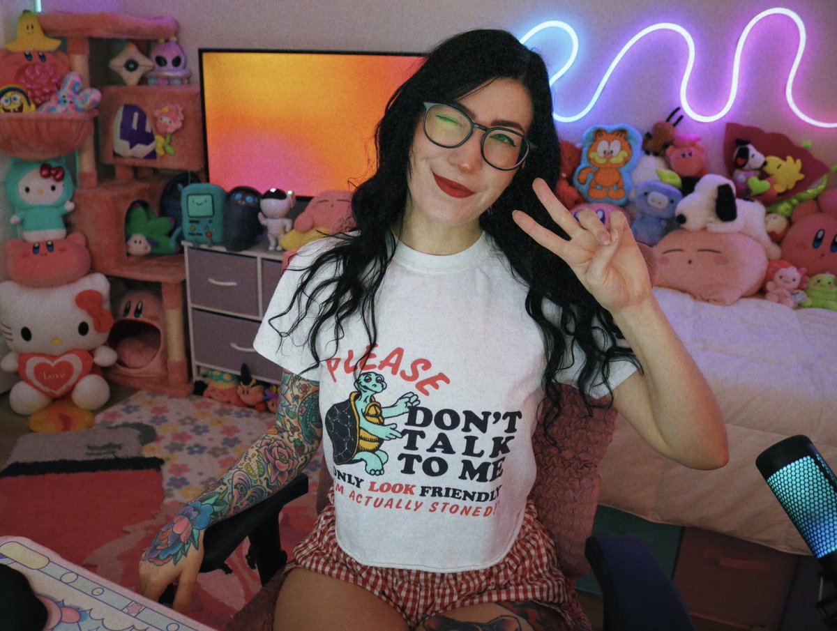 final day of my bday subathon ᙏ̤̫

live now with 4 hours left on the clock ♥︎
twitch.tv/calamitykait