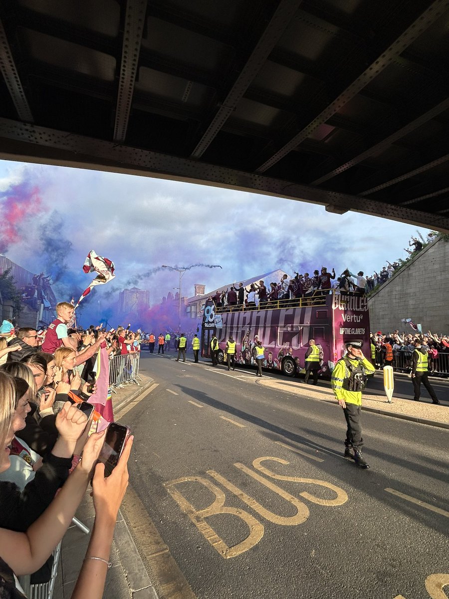 Lee Williams tweet media