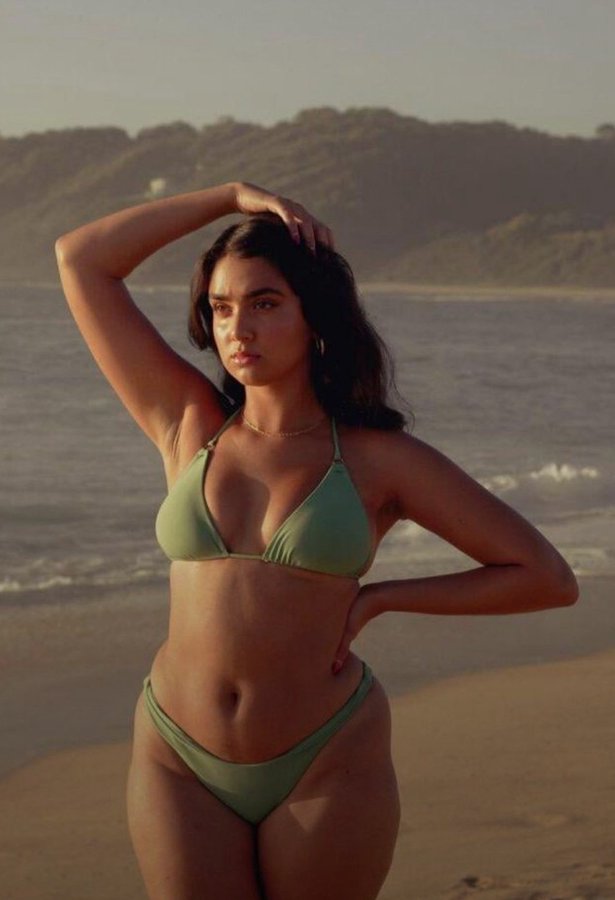 GqUwMVBbAAEqqYY?format=jpg&name=900x900