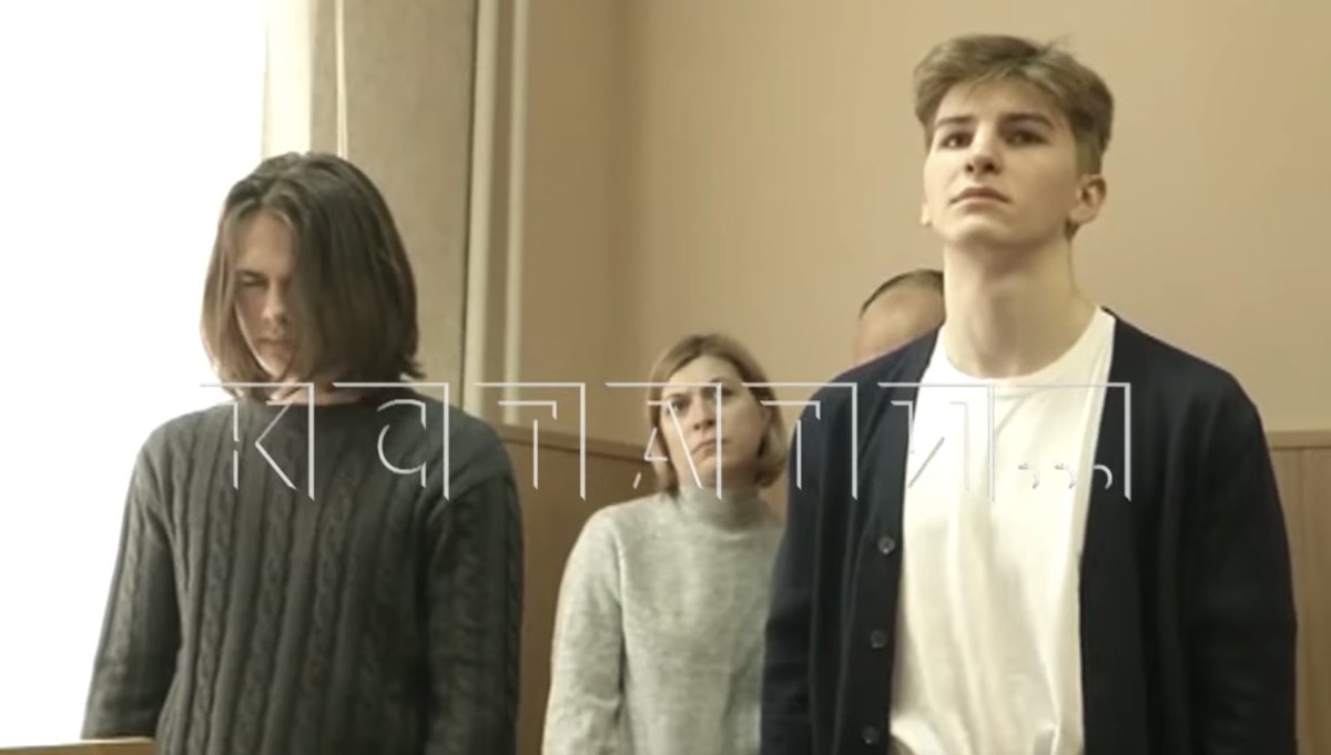 Sota_Vision's tweet image. Прокуратура потребовала ужесточить приговор в 2,5 года колонии нижегородским студентам, осужденным после доноса директора лицея

Помощник прокурора Сормовского района Нижнего Новгорода Белова А. обратилась в суд с апелляционным представлением, в котором просит назначить более…