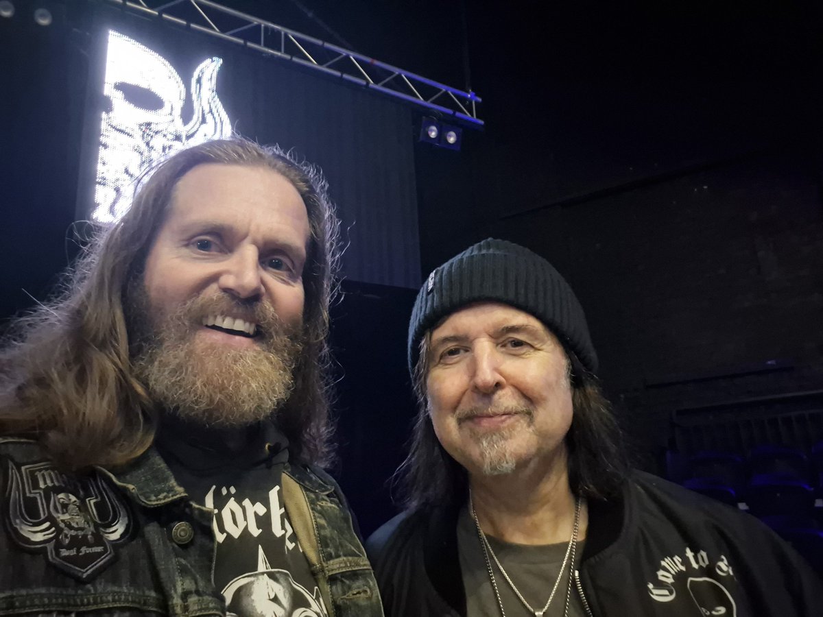 Gareth Richards (@garethmhb1960) on Twitter photo Penblwydd hapus iawn! Wishing <a href="/MotorheadPhil/">Phil Campbell</a> a very happy birthday! Have a great day, and hopefully, I'll see you Friday! <a href="/myMotorhead/">Official Motörhead</a> 🤘👍🏴♠️🎂🎉🎊🎸 Penblwydd hapus iawn! Wishing <a href="/MotorheadPhil/">Phil Campbell</a> a very happy birthday! Have a great day, and hopefully, I'll see you Friday! <a href="/myMotorhead/">Official Motörhead</a> 🤘👍🏴♠️🎂🎉🎊🎸