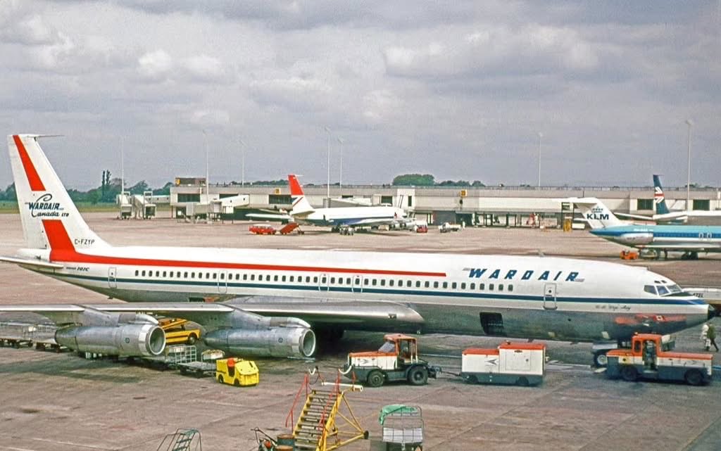 n194at's tweet photo. Wardair 
Boeing 707-396C C-FZYP 
MAN/EGCC Manchester Airport
May 30, 1975
Photo credit R.A. Scholefield 
#AvGeek #Aviation #Airline #AvGeeks #Boeing #B707 #Wardair #MAN #Manchester @manairport https://t.co/Bc4WLvNbGQ