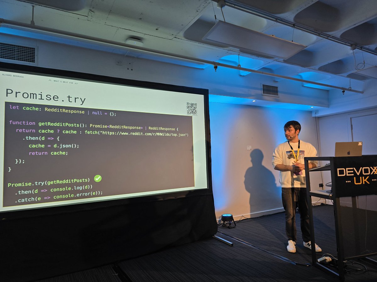 antetmc2's tweet image. Really liked this insightful @DevoxxUK talk by Alvaro Berruga that shows what&apos;s new in EcmaScript specification for JS, what may be coming in the future, and what are the pain points for developers right now. I like that the talk is beginner enough for people not familiar with…