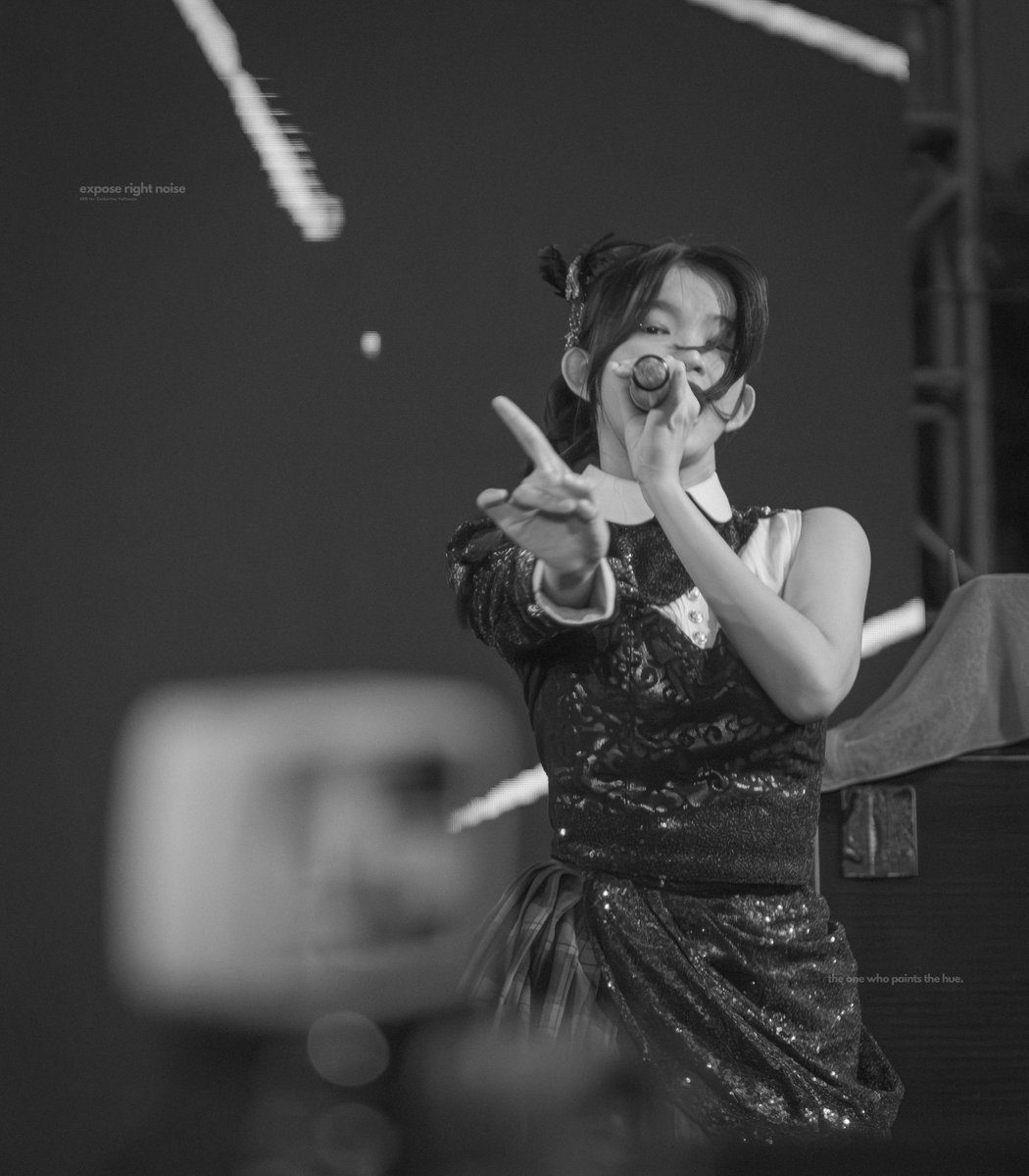 ERN0821's tweet photo. 250503 – Kartini Fest. 2025 Bali

the one who paints the hue.

#Erine #エリン #JKT48 https://t.co/HYmUMg23KT
