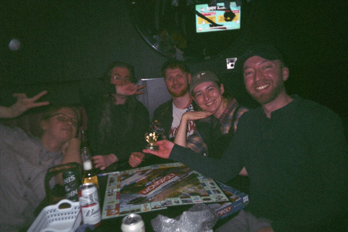 HubworldScot's tweet image. #HUBQUIZ WINNERS ANNOUNCED!
We had over 85+ competitors battle it out this week... and it ended on a tie! (Also Glasgows first ever win!)
🥇 Central Belt Sweet Cheeks
🥇 Megalotrivia
🥉 Terrible Team
Congrats to all our winners and to everyone who took part in the quiz !