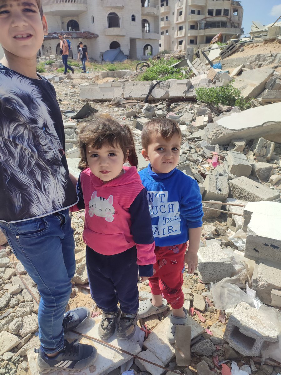 IK THEIR IMAGE WON'T CATCH UR ATTENTION!!

‼️4d with one donation 10£😔
We must all work together to evacuate them and save their life and restore their usual smile.

 They don’t deserve to die here if you don't help them, who will🕊

RT/Donate 🙏🤍
gofund.me/a2c3f677