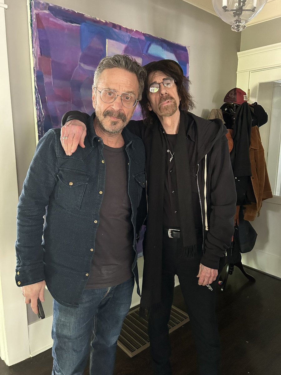PeterWolf_Woofa's tweet image. What a grand time in LA,thank you to everyone who came out to the book events and has shown amazing support and enthusiasm…a pleasure to sit down with @marcmaron @ScottAukerman ..a big thank you to my dear friend Eddie Gorodetsky, your wit and humor made the evening!