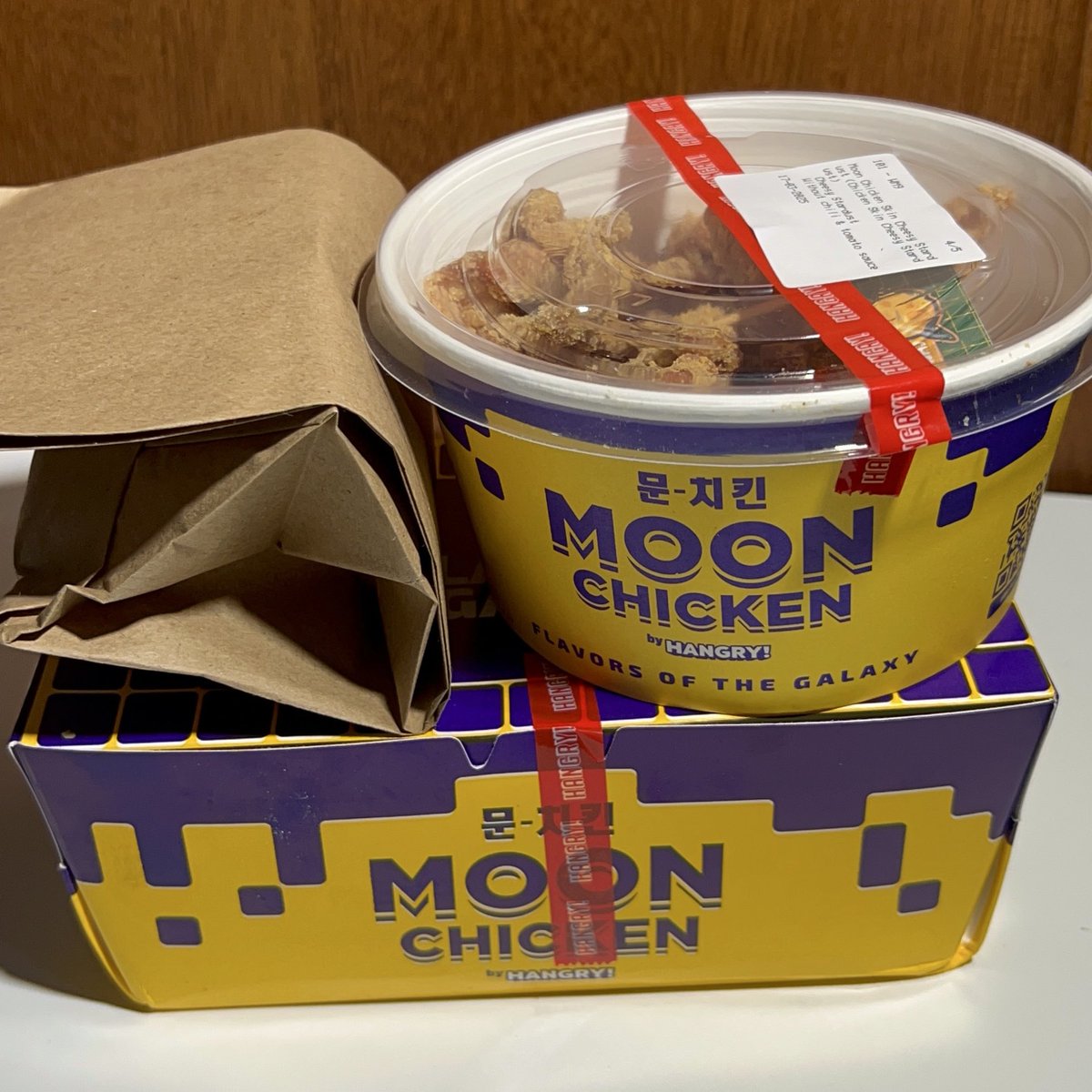 duniaskinker's tweet photo. Makan malem pake apa guyss??

Malem ini aku beli moon chicken🤤🫵🏻
Ini sih korean chicken favorit akuu‼️

Kalo yang suka pedes pliss cobain bumbu big bang 🥵 nuper nagih https://t.co/NNrmRIGmis