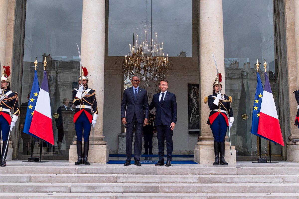 Umubano umeze neza kabisa Rwanda &amp; France nukomeze  utere Imbere ! Ababiligi bikomeze bigungane na FDRR yabo muri congo !