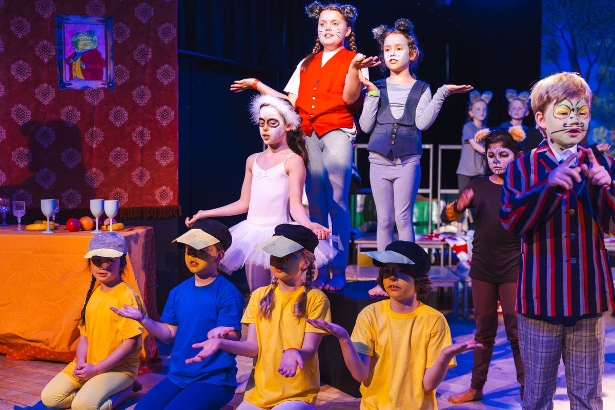 Wow! Absolutely brilliant performances of Wind in the Willows from our amazing Years 2, 3 and 4 pupils! We are so proud of them - they all worked incredibly hard!