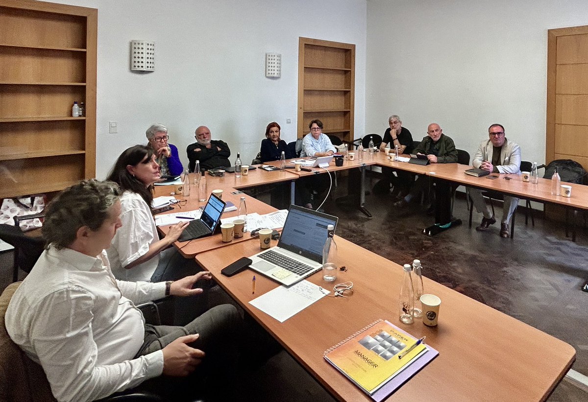 Conseil Economique Social Environnemental Culturel (@cesecdecorse) on Twitter photo Réunion du Bureau, Pdte, VP et Pdts de Commissions, du <a href="/CesecDeCorse/">Conseil Economique Social Environnemental Culturel</a> aujourd’hui au Palais Lantivy et en visioconférence. Préparation, ordonnancement des travaux de l’institution à l’ordre du jour. Réunion du Bureau, Pdte, VP et Pdts de Commissions, du <a href="/CesecDeCorse/">Conseil Economique Social Environnemental Culturel</a> aujourd’hui au Palais Lantivy et en visioconférence. Préparation, ordonnancement des travaux de l’institution à l’ordre du jour.